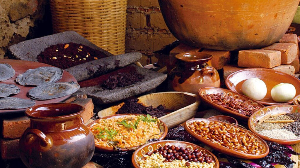 🍽️🌮🌯 Descubre la riqueza gastronómica de México en estos destinos culinarios 🌮🌯🍽️